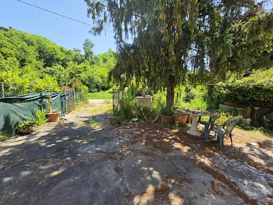 Immagine 3 di Rustico / casale in vendita  in FRAZIONE CASABIANCA 139 a Asti