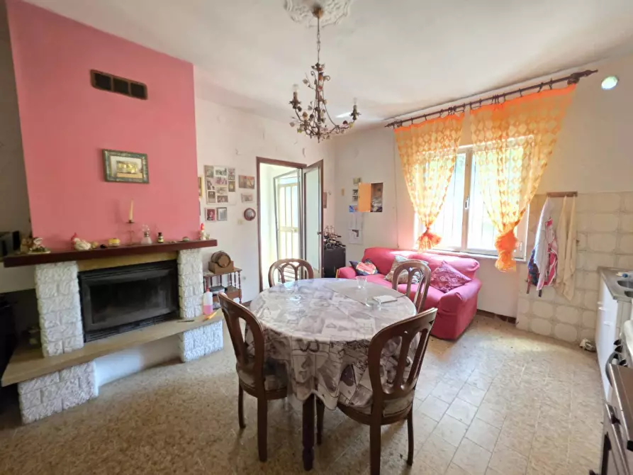 Immagine 5 di Rustico / casale in vendita  in FRAZIONE CASABIANCA 139 a Asti