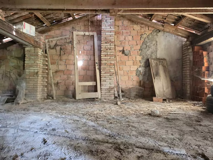 Immagine 26 di Rustico / casale in vendita  in FRAZIONE CASABIANCA 139 a Asti