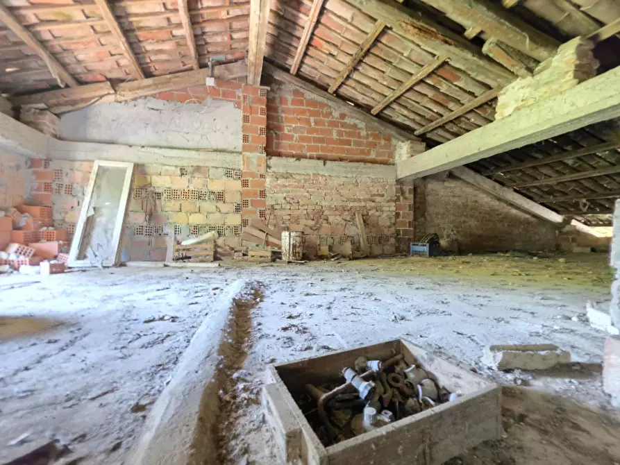 Immagine 25 di Rustico / casale in vendita  in FRAZIONE CASABIANCA 139 a Asti