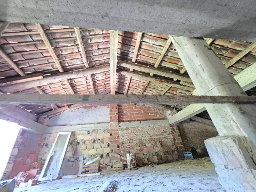 Immagine 24 di Rustico / casale in vendita  in FRAZIONE CASABIANCA 139 a Asti