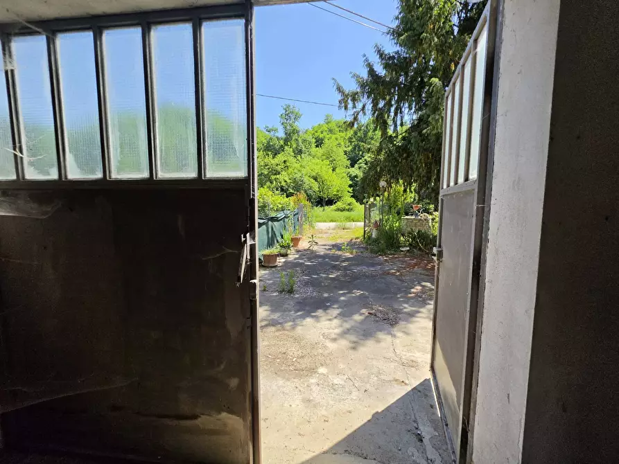 Immagine 22 di Rustico / casale in vendita  in FRAZIONE CASABIANCA 139 a Asti