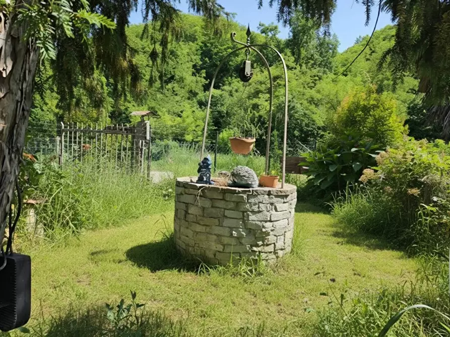 Immagine 4 di Rustico / casale in vendita  in FRAZIONE CASABIANCA 139 a Asti