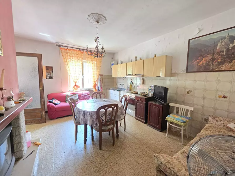 Immagine 17 di Rustico / casale in vendita  in FRAZIONE CASABIANCA 139 a Asti