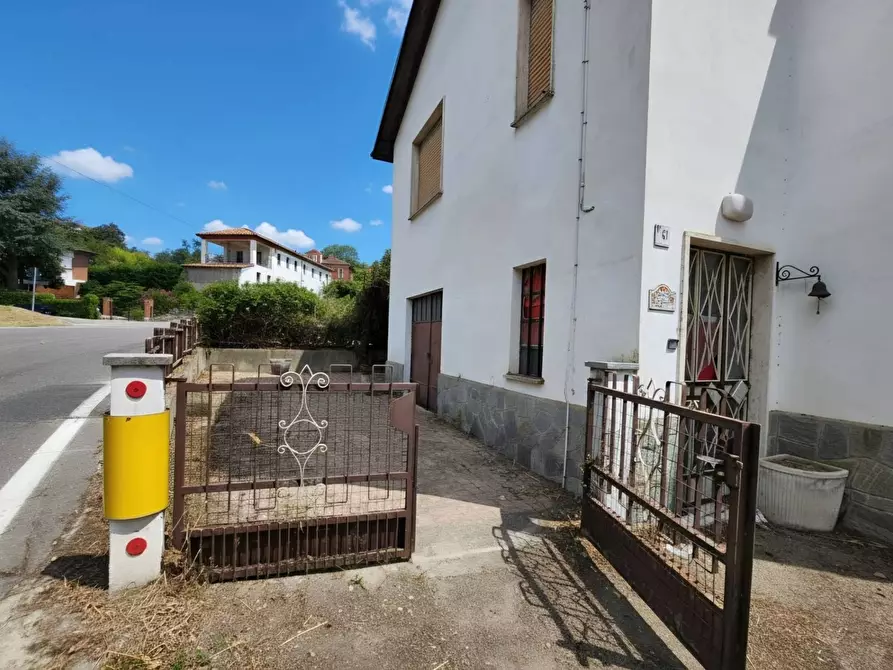 Immagine 3 di Villa in vendita  in Via Serra D'asti 61 a Belveglio
