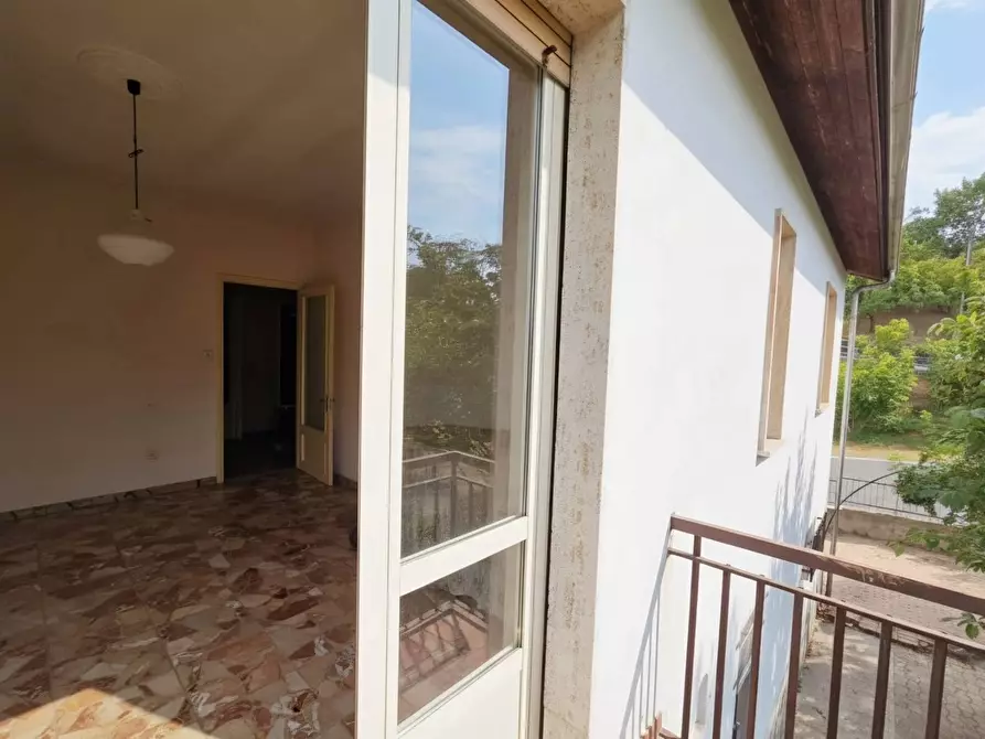 Immagine 10 di Villa in vendita  in Via Serra D'asti 61 a Belveglio