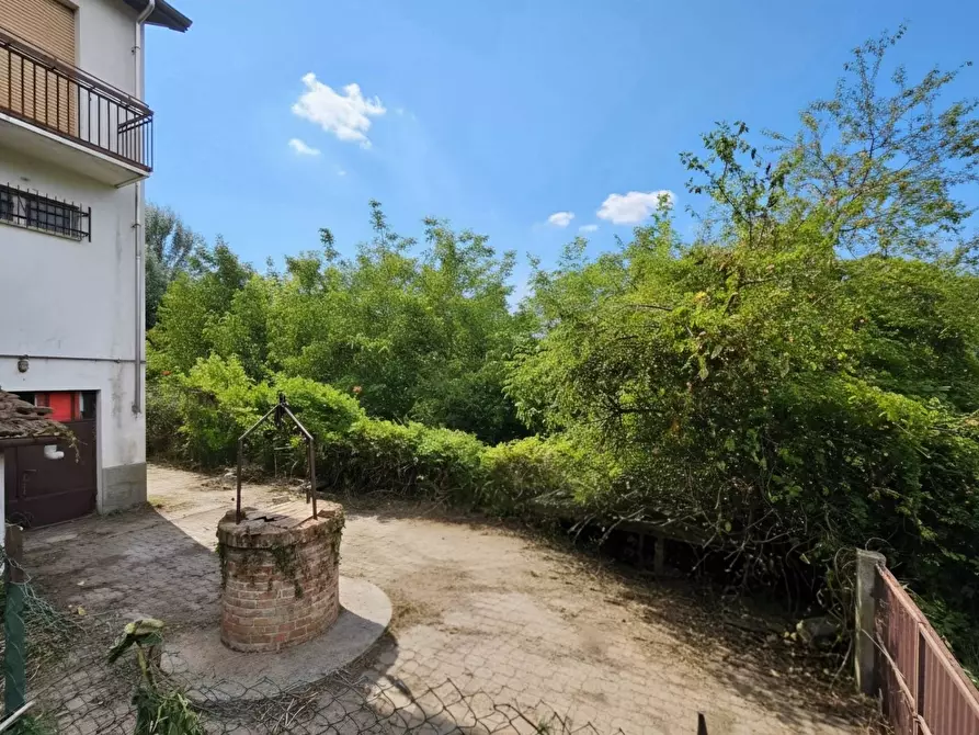 Immagine 5 di Villa in vendita  in Via Serra D'asti 61 a Belveglio