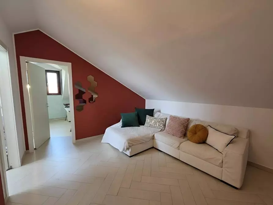Immagine 21 di Villa in vendita  in via mario cora 3 a Asti