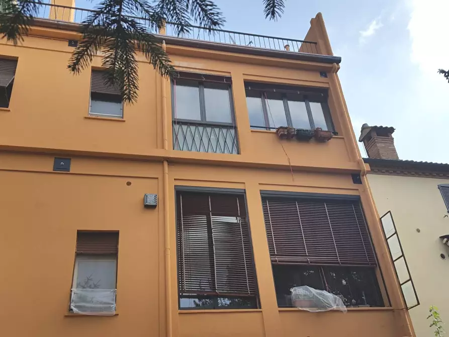 Immagine 2 di Appartamento in vendita  in Via Ripagrande 101 a Ferrara