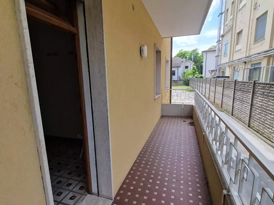 Immagine 18 di Appartamento in vendita  in via giacomo sichirollo 34 a Rovigo