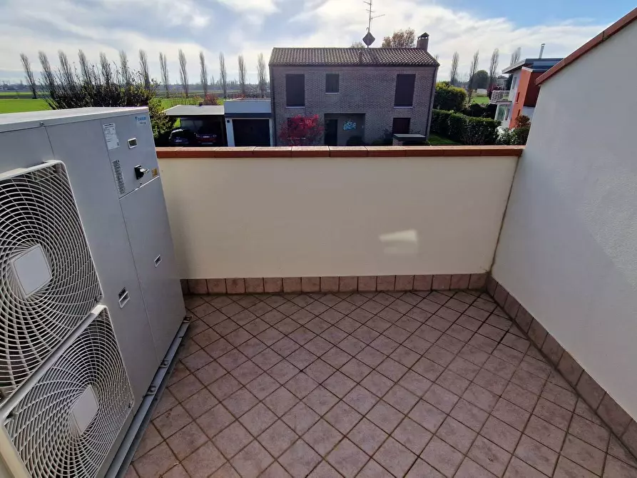 Immagine 30 di Villa in vendita  in Via Lucio Mongardi 33 a Ferrara