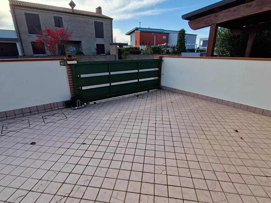 Immagine 42 di Villa in vendita  in Via Lucio Mongardi 33 a Ferrara