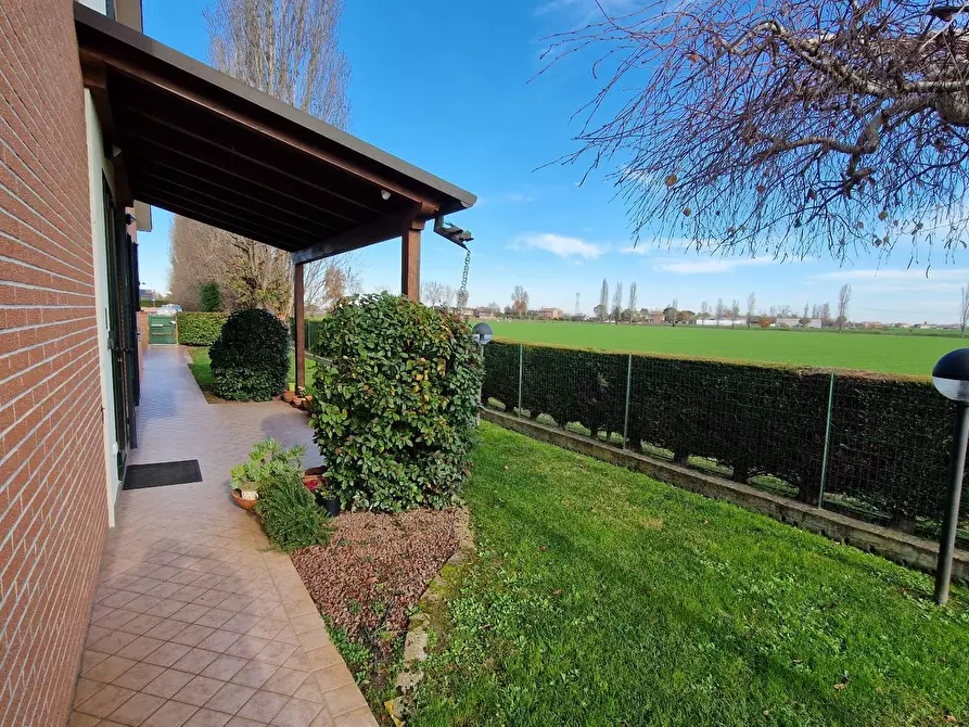 Immagine 45 di Villa in vendita  in Via Lucio Mongardi 33 a Ferrara