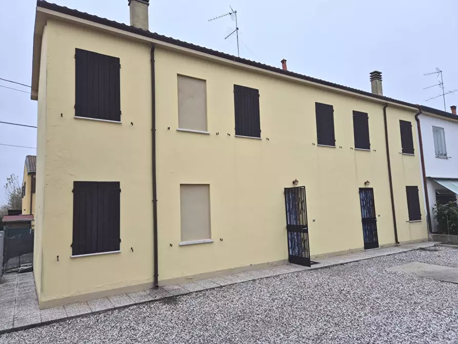 Immagine 1 di Casa indipendente in vendita  in Via Penavara 88 a Ferrara