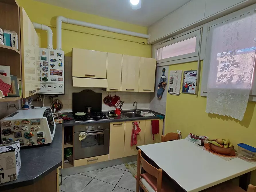 Immagine 6 di Appartamento in vendita  in Via Giosue' Carducci 2 a Ferrara