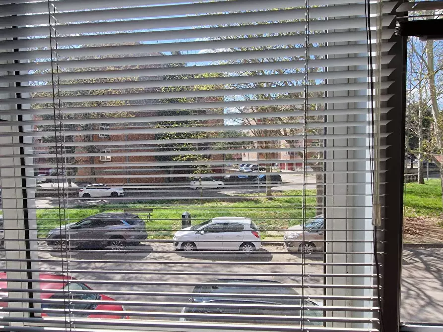 Immagine 16 di Appartamento in vendita  in Via Giosue' Carducci 2 a Ferrara