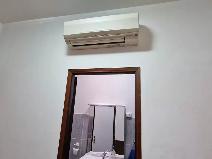 Immagine 12 di Appartamento in vendita  in Via Giosue' Carducci 2 a Ferrara