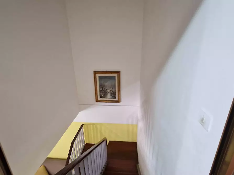 Immagine 14 di Appartamento in vendita  in Via Giosue' Carducci 2 a Ferrara