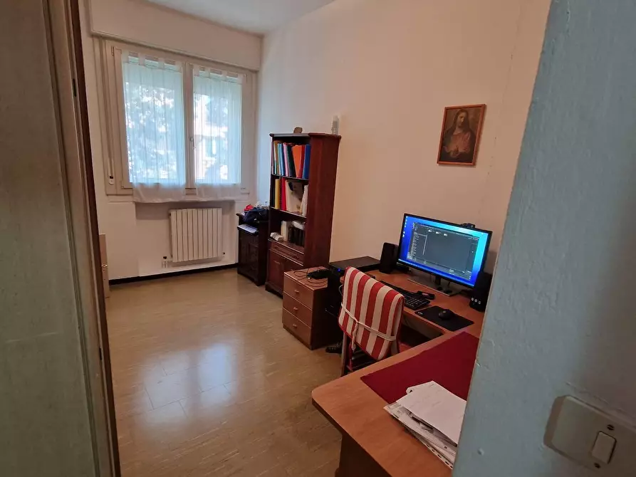 Immagine 19 di Appartamento in vendita  in Via Giosue' Carducci 2 a Ferrara