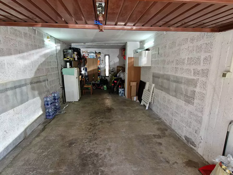 Immagine 24 di Appartamento in vendita  in Via Giosue' Carducci 2 a Ferrara