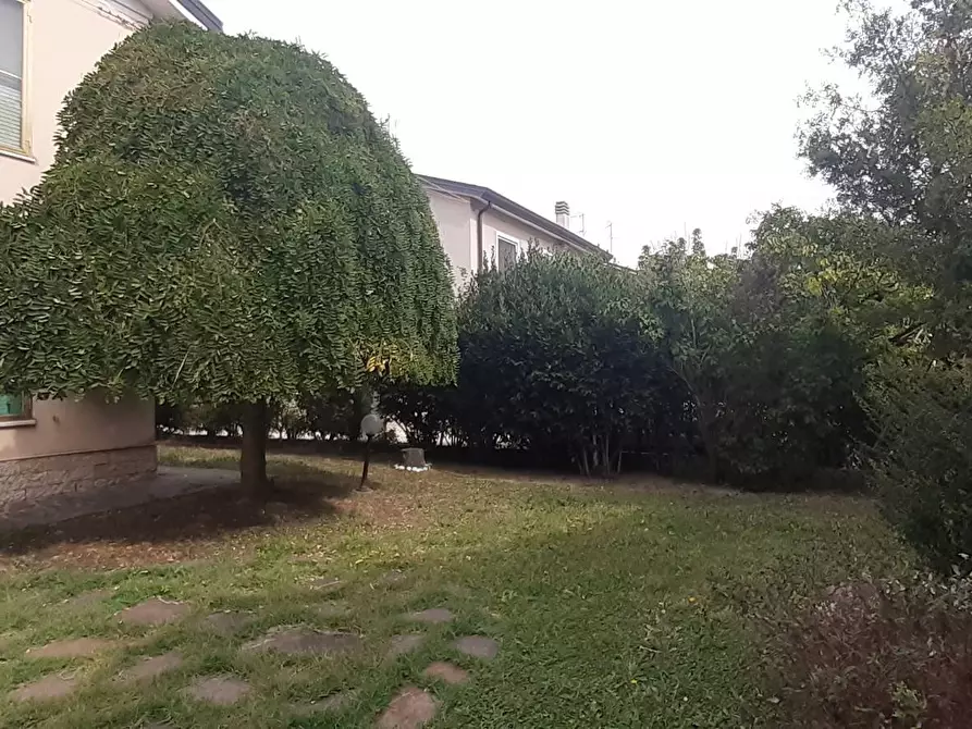 Immagine 2 di Casa indipendente in vendita  in Via Falce 15 a Ferrara