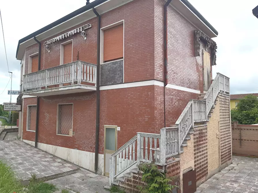 Immagine 3 di Casa indipendente in vendita  in Via Tambellina 57 a Ferrara