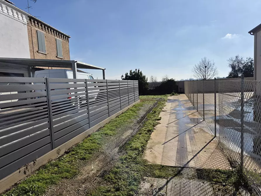 Immagine 2 di Casa indipendente in vendita  in VIA ARGINE VECCHIO 80 a Terre Del Reno