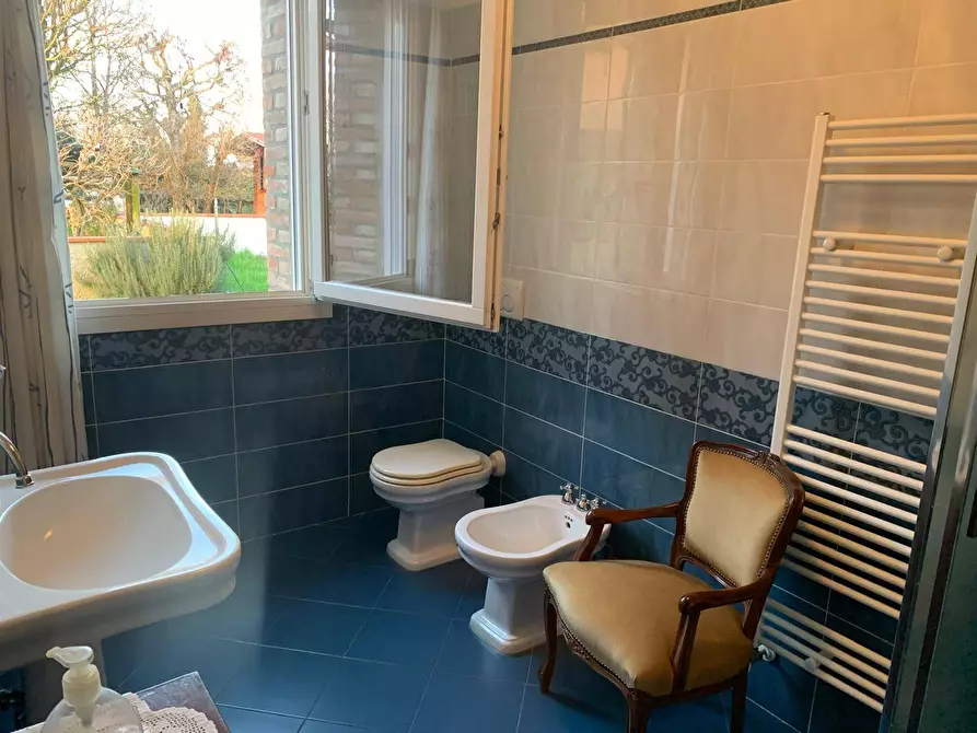 Immagine 29 di Villa in vendita  in Via Del Capitello 21 a Ferrara