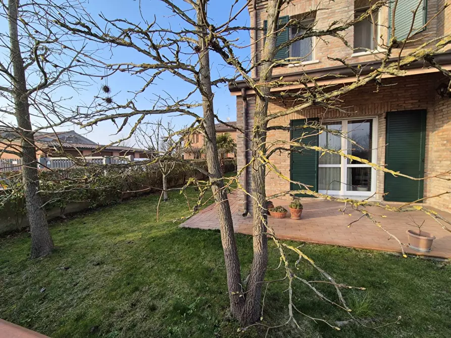 Immagine 32 di Villa in vendita  in Via Del Capitello 21 a Ferrara