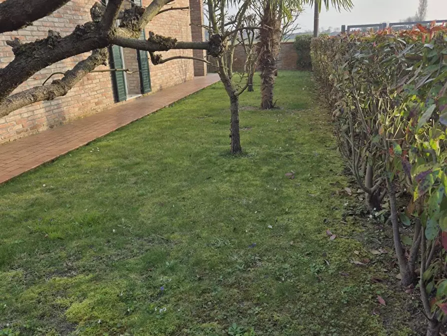 Immagine 36 di Villa in vendita  in Via Del Capitello 21 a Ferrara