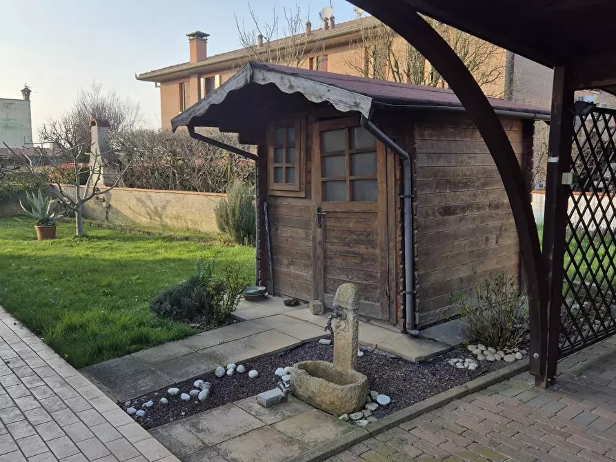 Immagine 40 di Villa in vendita  in Via Del Capitello 21 a Ferrara