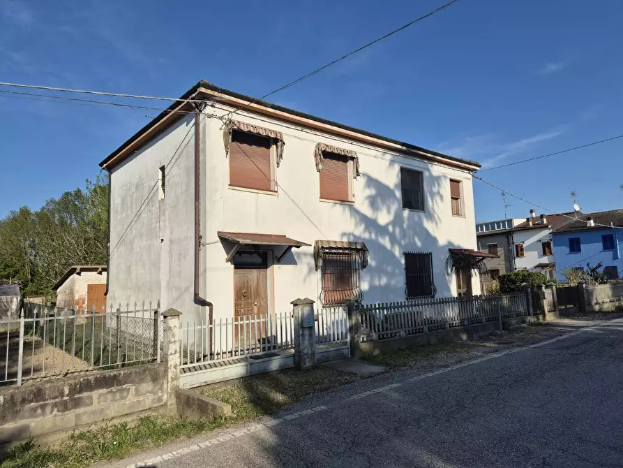 Immagine 30 di Casa indipendente in vendita  in Via Antonio E Nicolo' Beccari 48 a Ferrara