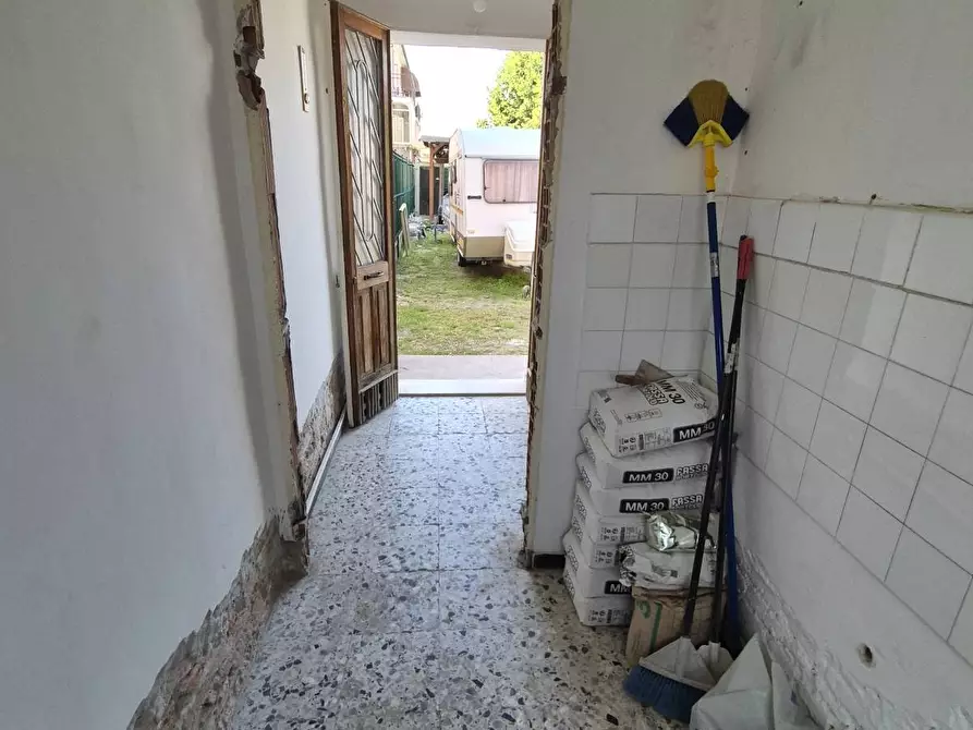 Immagine 18 di Casa indipendente in vendita  in Via Luciano Bottoni 41 a Ferrara