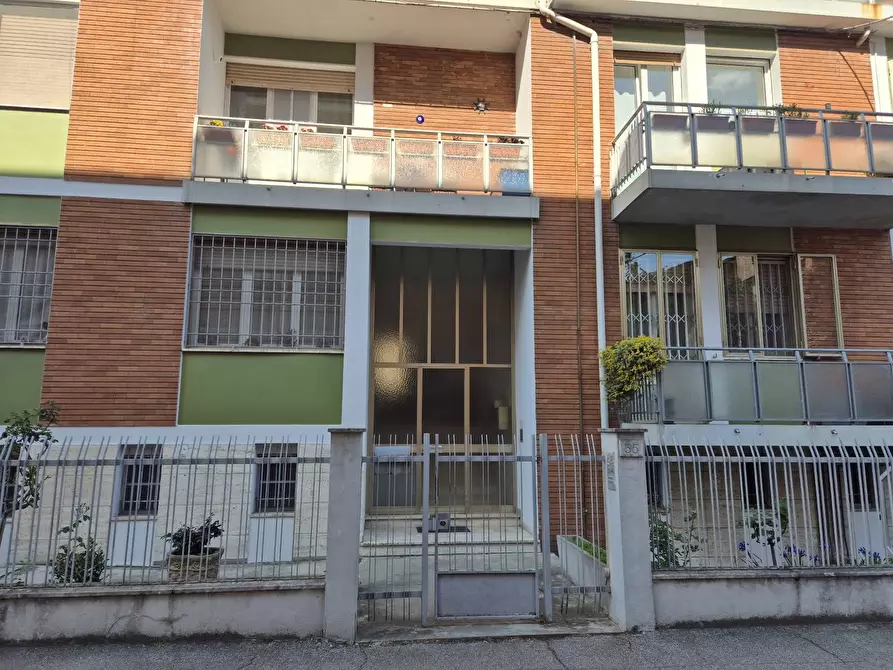 Immagine 2 di Appartamento in vendita  in Contrada Del Mirasole 35 a Ferrara