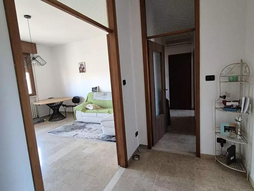 Immagine 33 di Appartamento in vendita  in Contrada Del Mirasole 35 a Ferrara