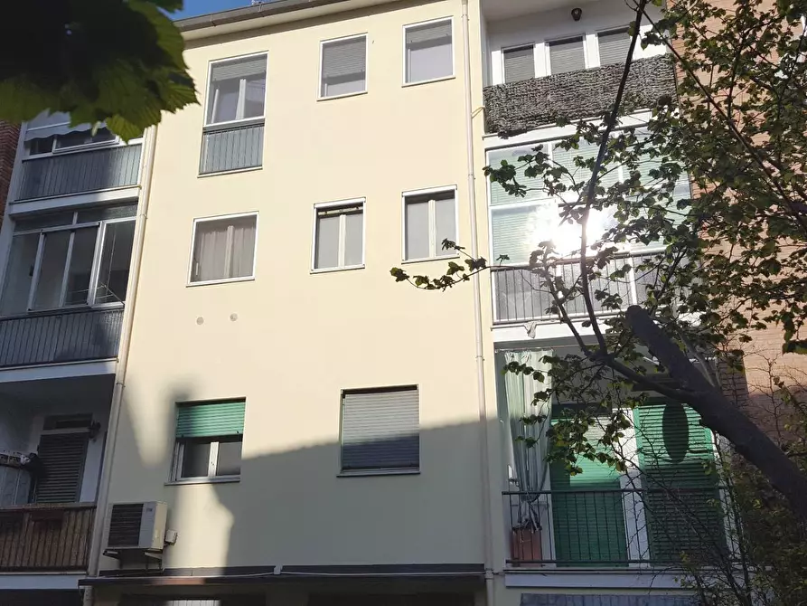 Immagine 1 di Appartamento in vendita  in Via Della Cittadella 12 a Ferrara