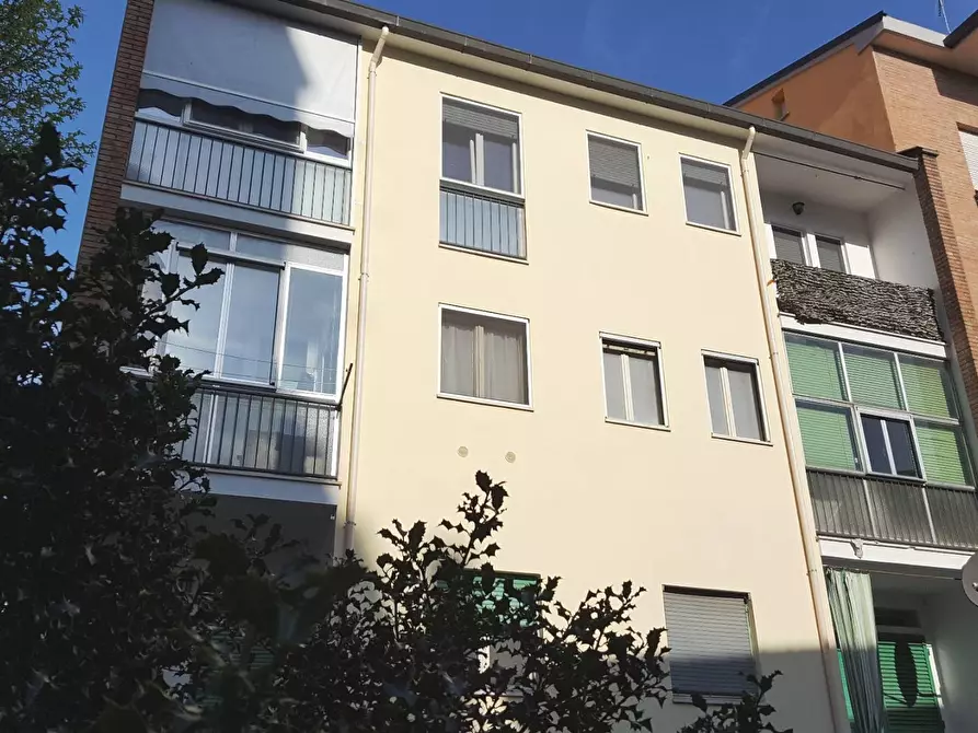 Immagine 2 di Appartamento in vendita  in Via Della Cittadella 12 a Ferrara