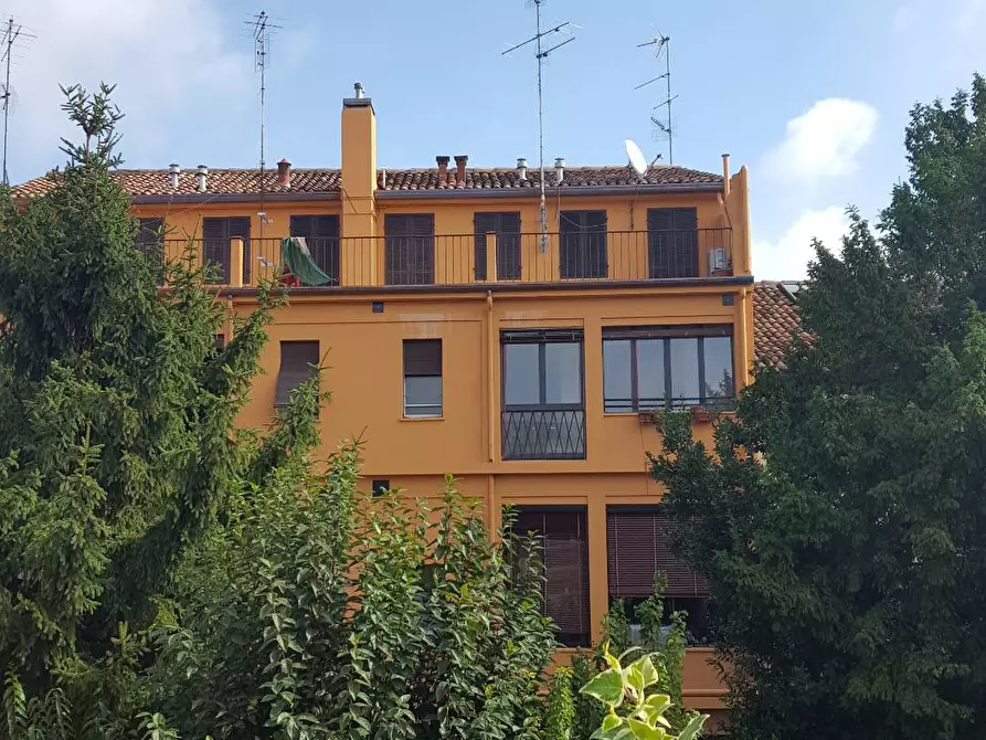 Immagine 20 di Appartamento in vendita  in Via Ripagrande 101 a Ferrara