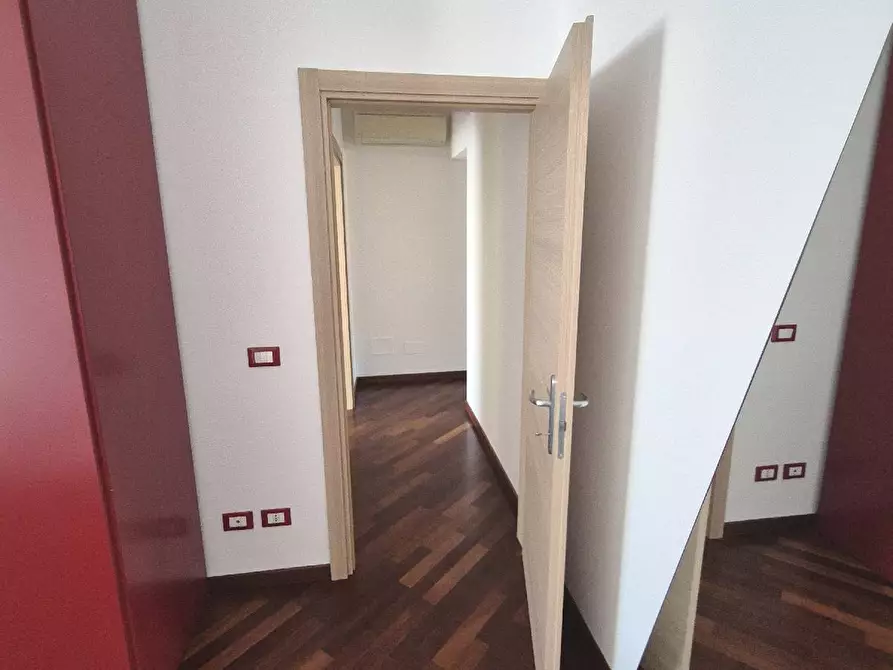 Immagine 29 di Appartamento in vendita  in Via Ripagrande 101 a Ferrara