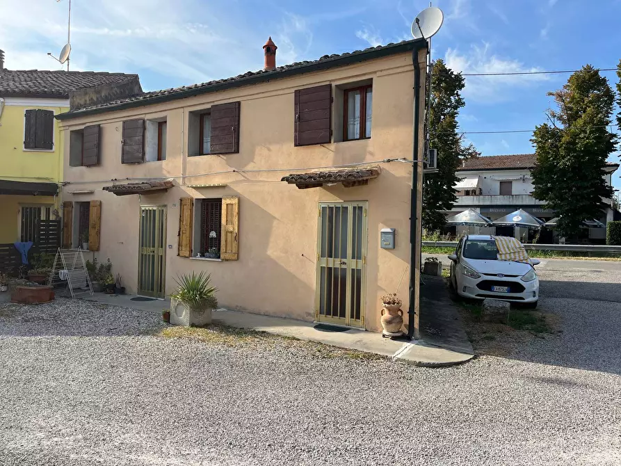 Immagine 33 di Casa indipendente in vendita  in Via Copparo 248 a Ferrara