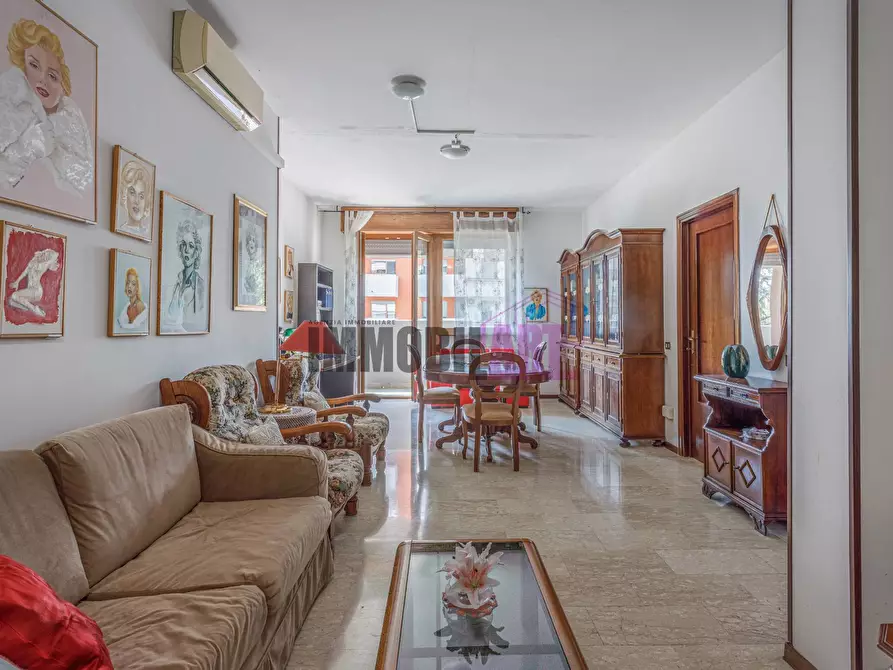 Immagine 1 di Appartamento in vendita  in Via Caravaggio 19 a Reggio Nell'emilia