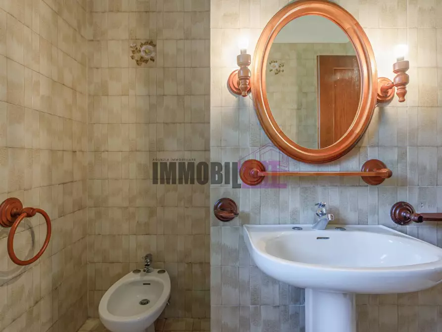 Immagine 23 di Appartamento in vendita  in Via Caravaggio 19 a Reggio Nell'emilia