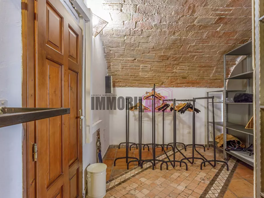 Immagine 14 di Ufficio in vendita  in Via Palazzolo 8 a Reggio Nell'emilia