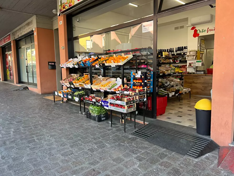 Immagine 4 di Locale commerciale in vendita  in Via Giacomo Matteotti 28 a Montechiarugolo