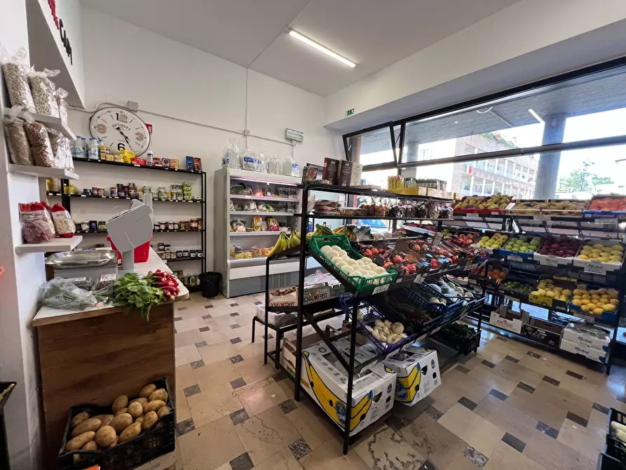 Immagine 10 di Locale commerciale in vendita  in Via Giacomo Matteotti 28 a Montechiarugolo