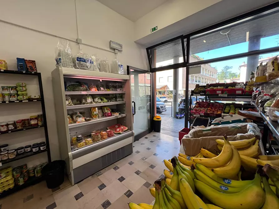 Immagine 12 di Locale commerciale in vendita  in Via Giacomo Matteotti 28 a Montechiarugolo