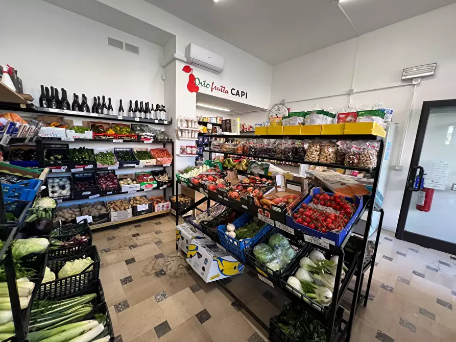Immagine 13 di Locale commerciale in vendita  in Via Giacomo Matteotti 28 a Montechiarugolo