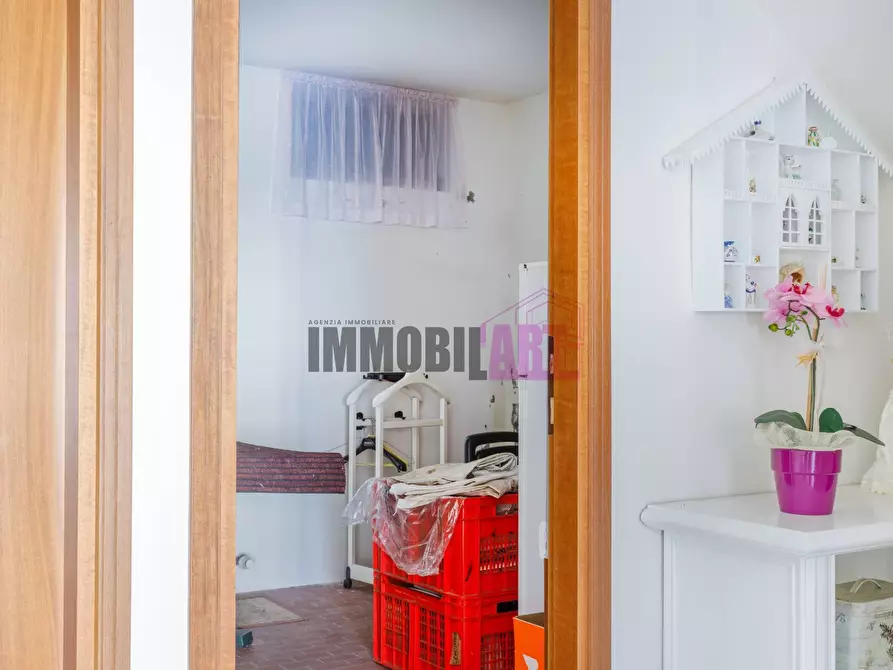 Immagine 6 di Villetta a schiera in vendita  in Via Giacomo Notari 43 a Ramiseto