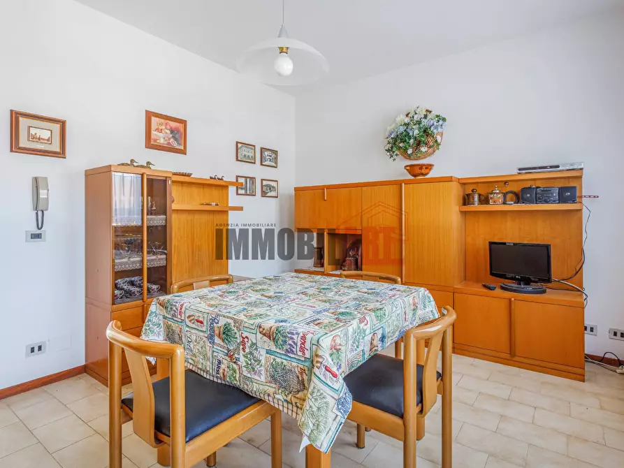 Immagine 11 di Villetta a schiera in vendita  in Via Giacomo Notari 43 a Ramiseto