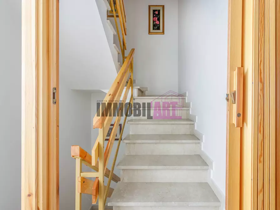 Immagine 17 di Villetta a schiera in vendita  in Via Giacomo Notari 43 a Ramiseto